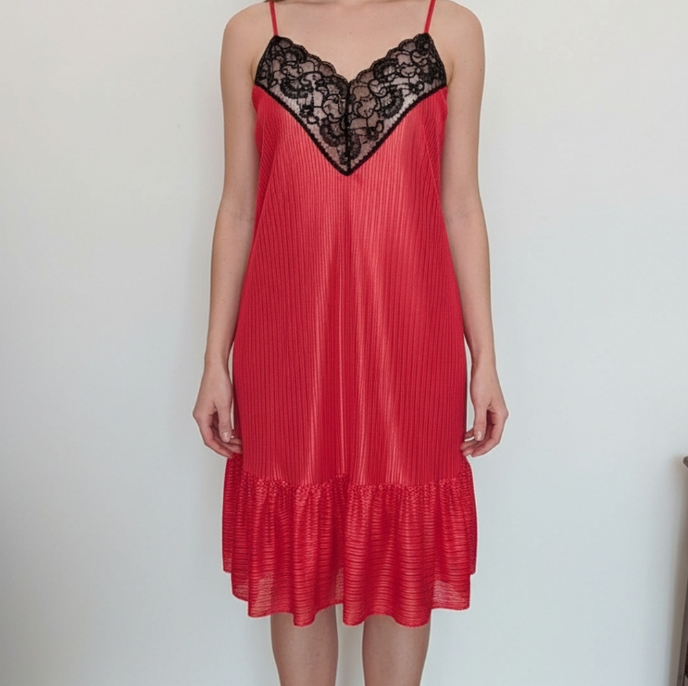 Avon Vibrant Red Robe with Black Lace